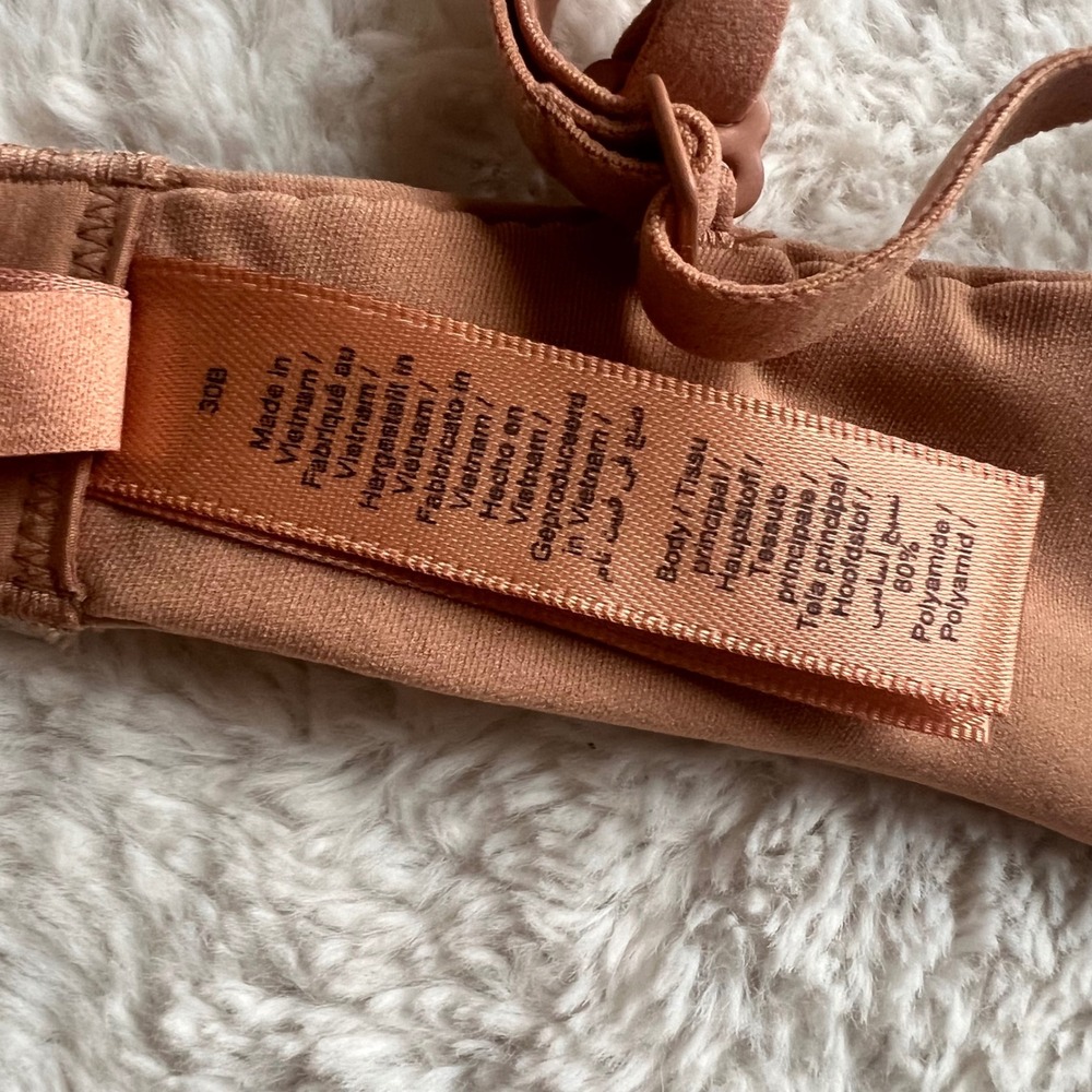 SKIMS Fits Everybody T-Shirt Bra Ochre Underwire Padded BA-DEM-9221 Size 30B NEW - Picture 7 of 12